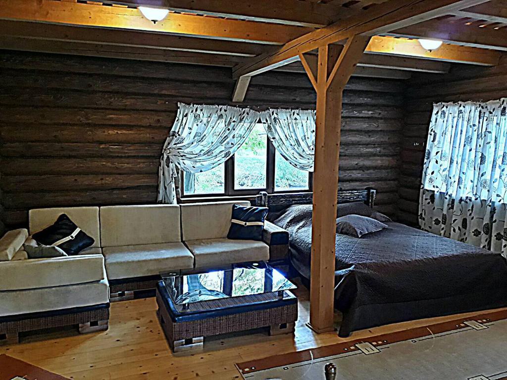 Rancho 555 Guest House Uzhhorod Ngoại thất bức ảnh