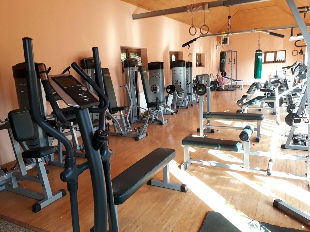 Rancho 555 Guest House Uzhhorod Ngoại thất bức ảnh